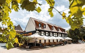 Weingut Schuh - Pension Zur Bosel